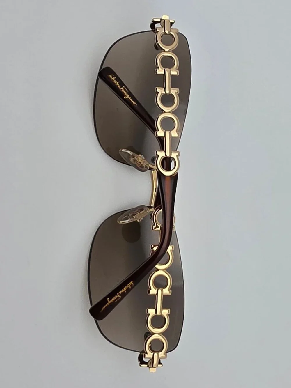 Salvatore Ferragamo 1055 Gold Gancini Frame Gold Mirror Rimless Sunglasses 61mm
